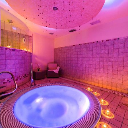 Hotel Palma Benessere ريميني المظهر الخارجي الصورة