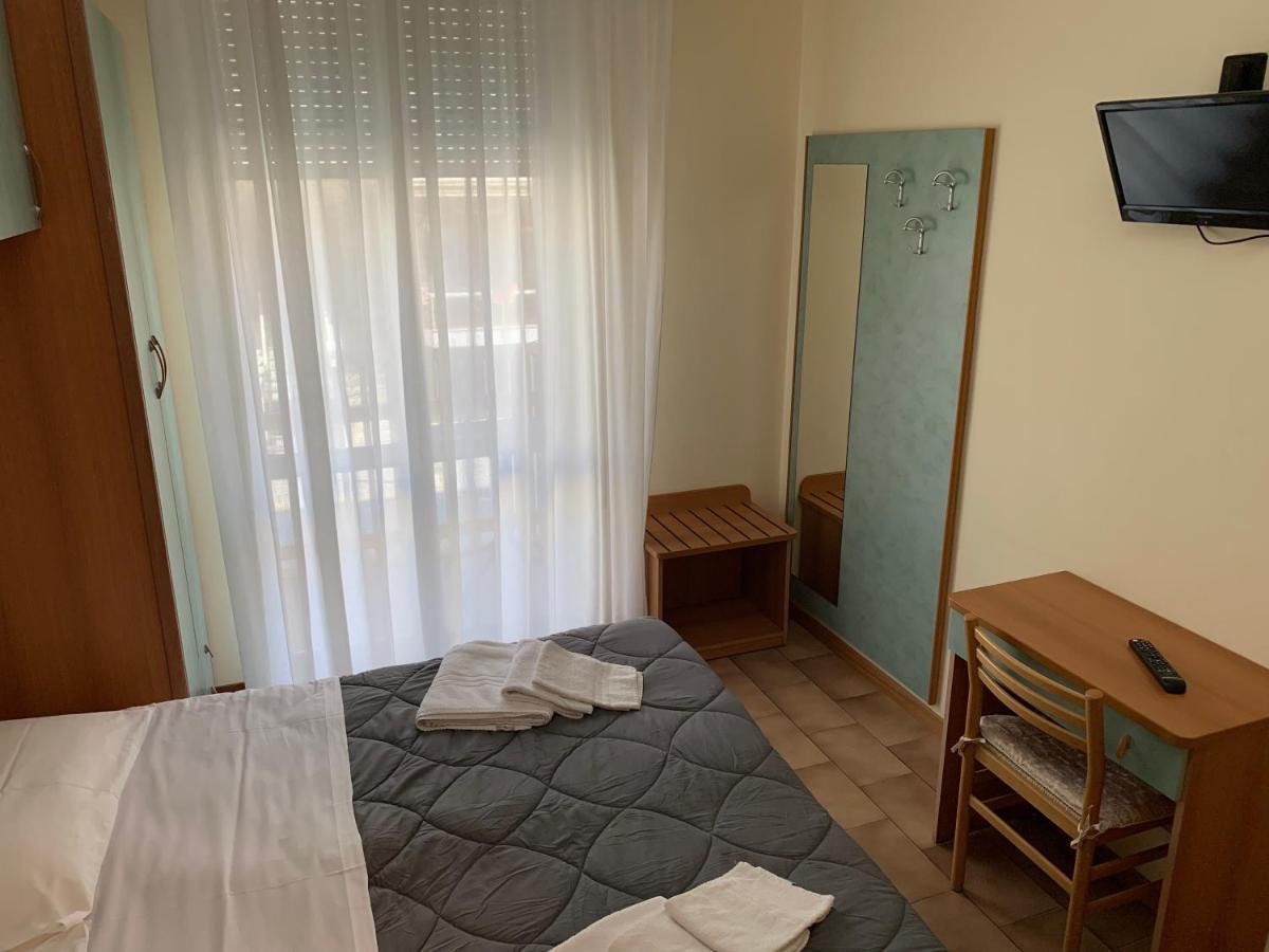 Hotel Palma Benessere ريميني المظهر الخارجي الصورة