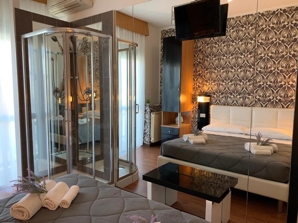 Hotel Palma Benessere ريميني المظهر الخارجي الصورة
