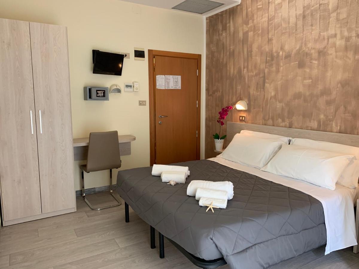 Hotel Palma Benessere ريميني المظهر الخارجي الصورة