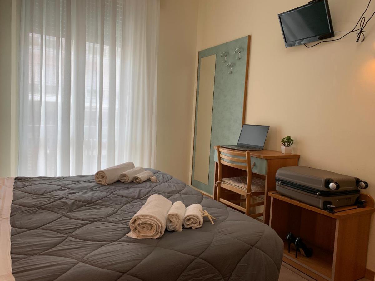 Hotel Palma Benessere ريميني المظهر الخارجي الصورة