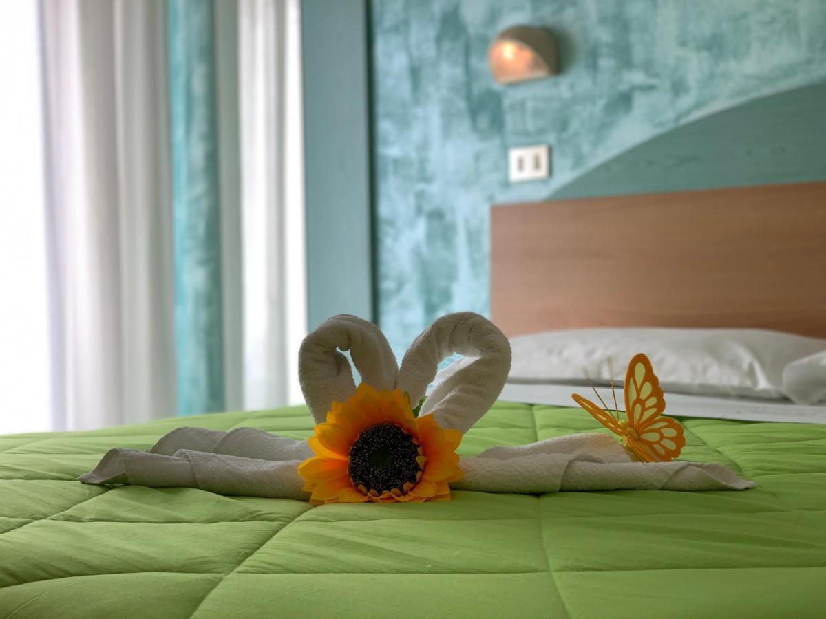 Hotel Palma Benessere ريميني المظهر الخارجي الصورة