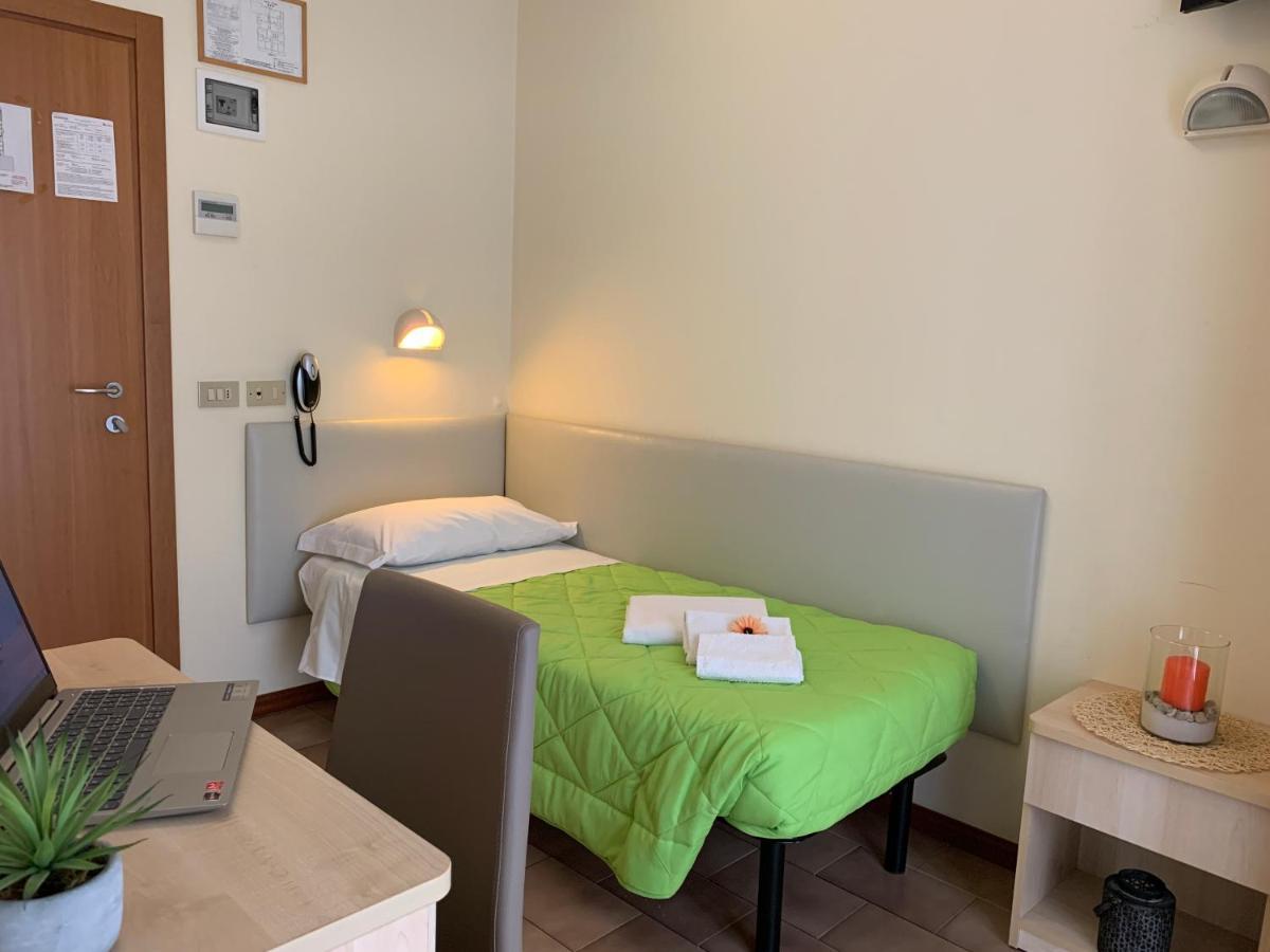 Hotel Palma Benessere ريميني المظهر الخارجي الصورة